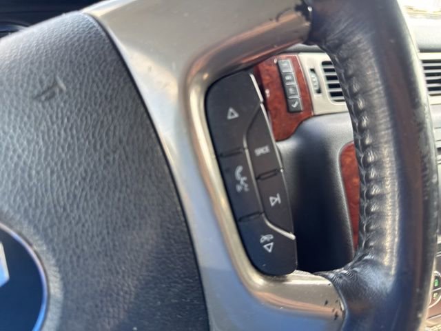 Used 2009 Chevrolet Suburban LTZ image 23