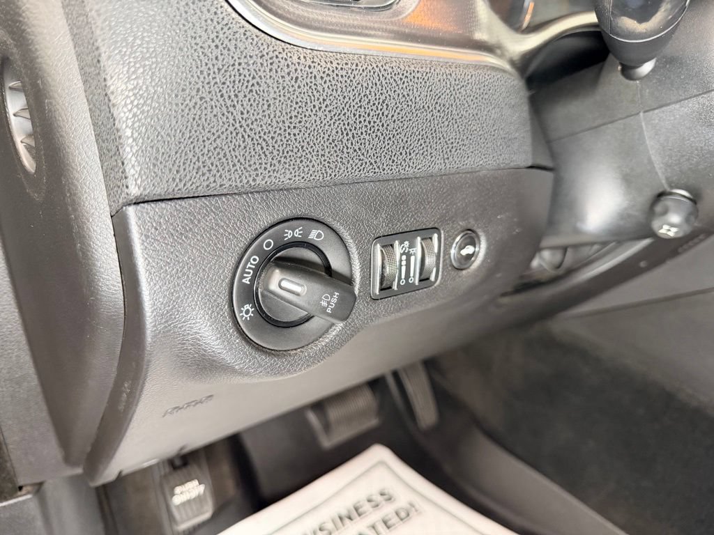 Used 2013 Dodge Charger R/T AWD/4WD image 17