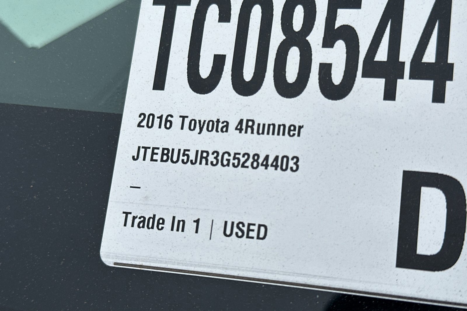 Used 2016 Toyota 4Runner SR5 AWD/4WD image 2