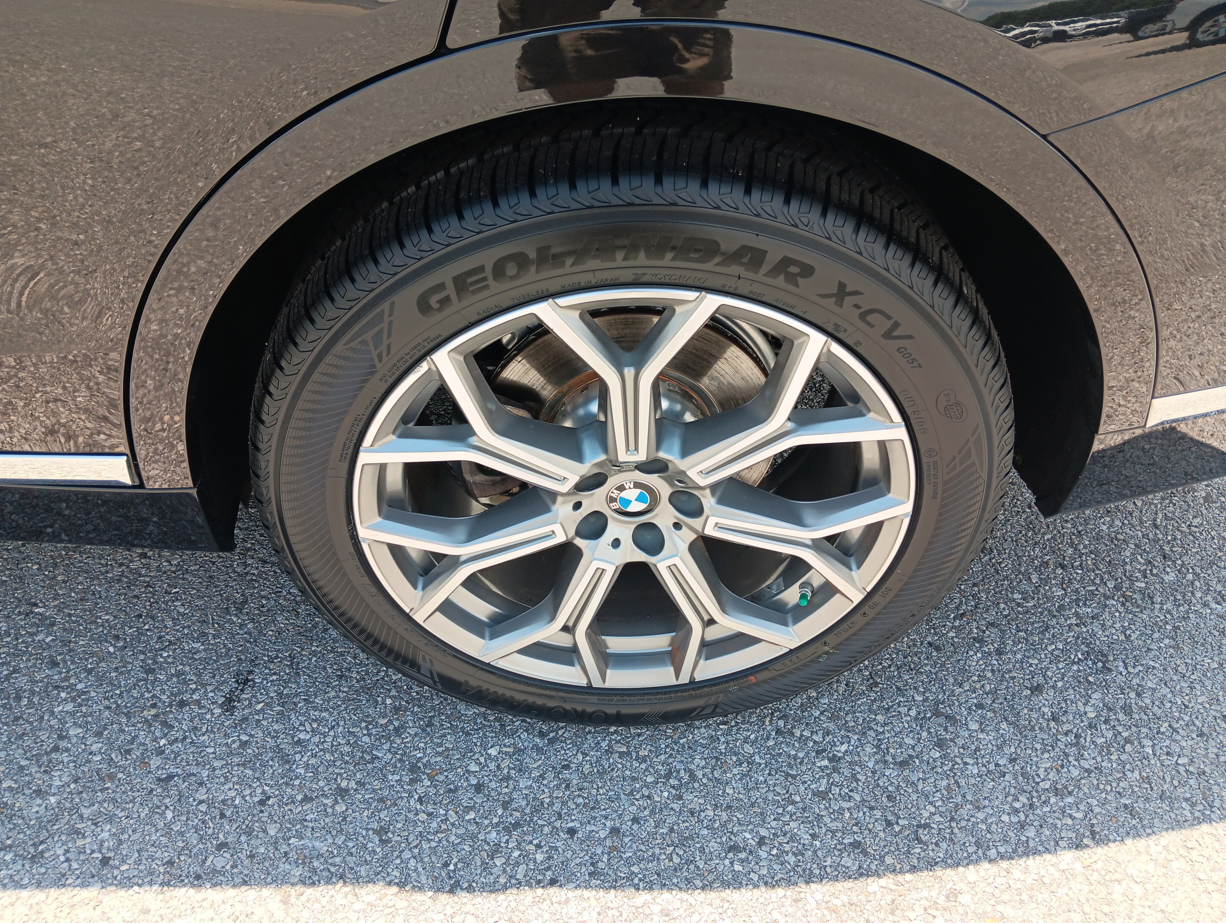 Used 2021 BMW X7 xDrive40i w/ Premium Package AWD/4WD image 4