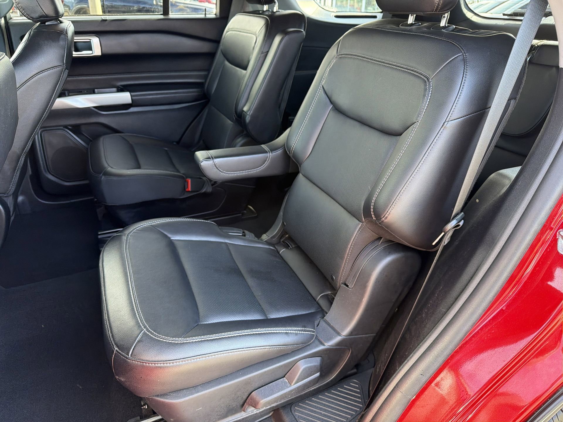 Certified 2023 Ford Explorer Limited w/ Equipment Group 301A image 19