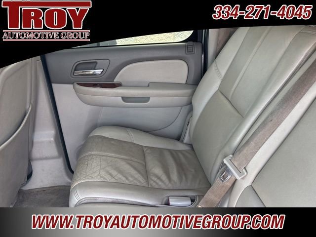 Used 2013 Chevrolet Suburban LT w/ Luxury Package image 25