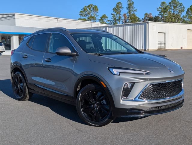 Used 2024 Buick Encore GX Sport Touring w/ Comfort Package image 2