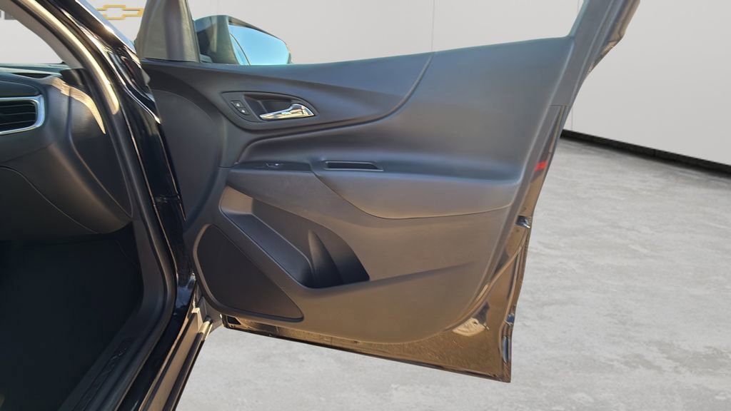 Used 2023 Chevrolet Equinox LT AWD/4WD image 52