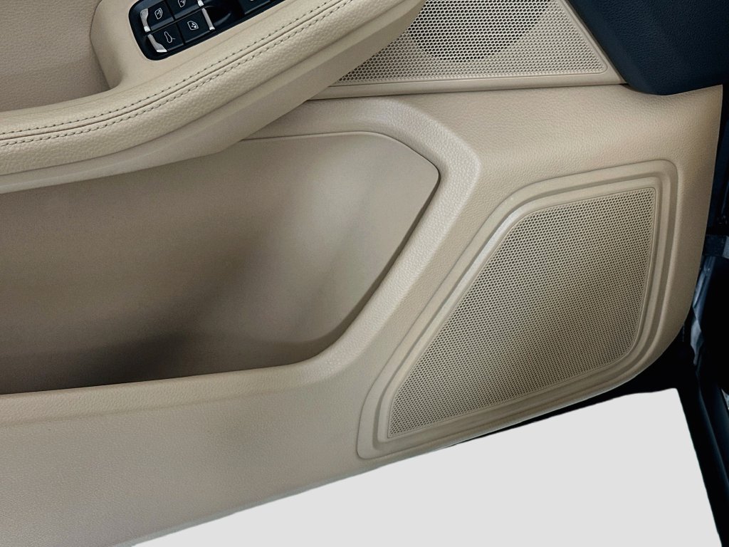 Certified 2026 Porsche Macan AWD/4WD image 21