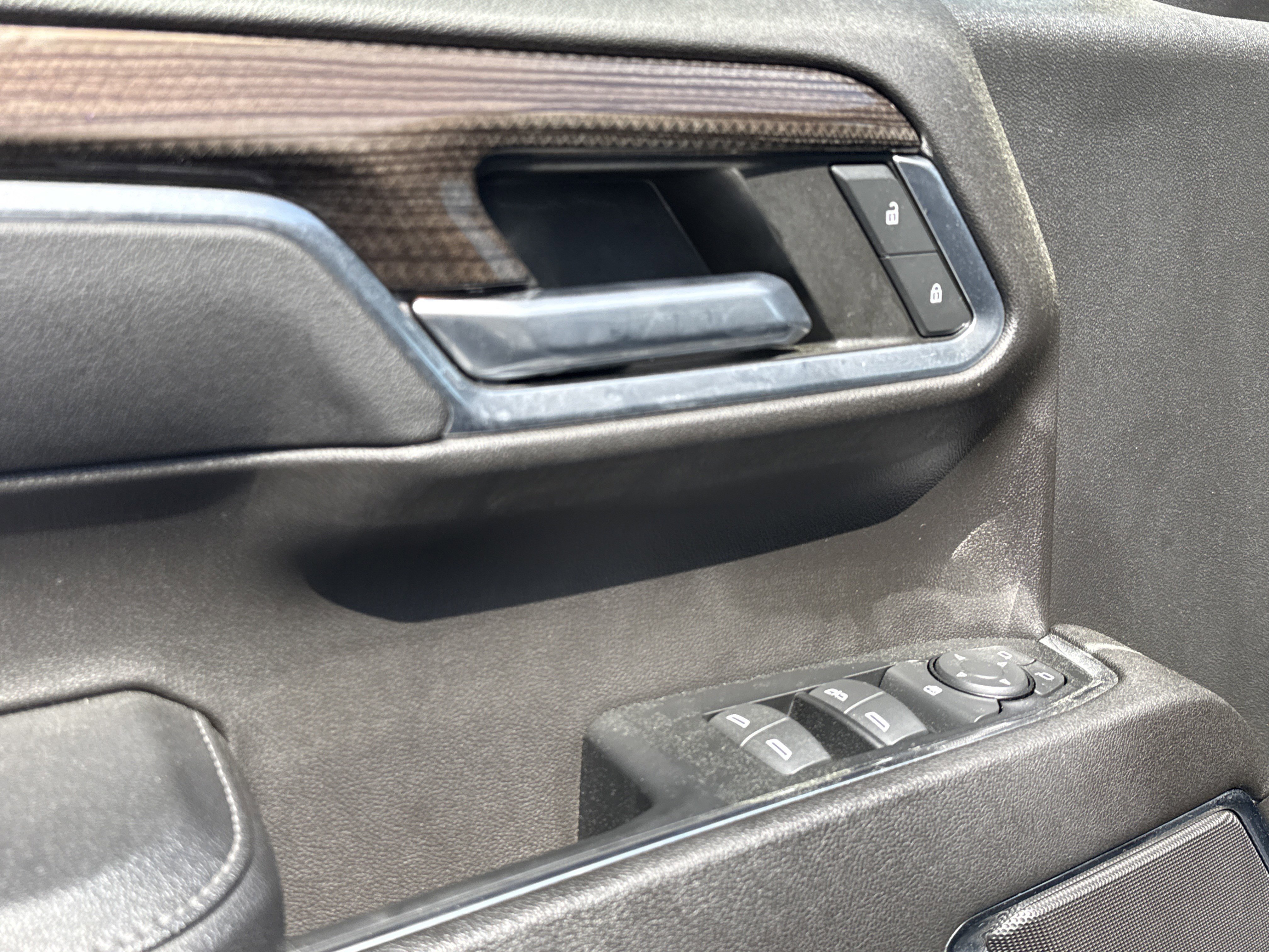 Used 2023 Chevrolet Silverado 1500 RST AWD/4WD image 14