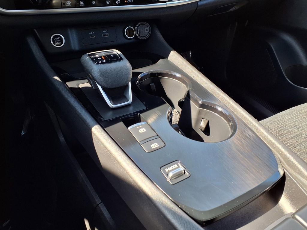 Certified 2023 Nissan Rogue SV image 11