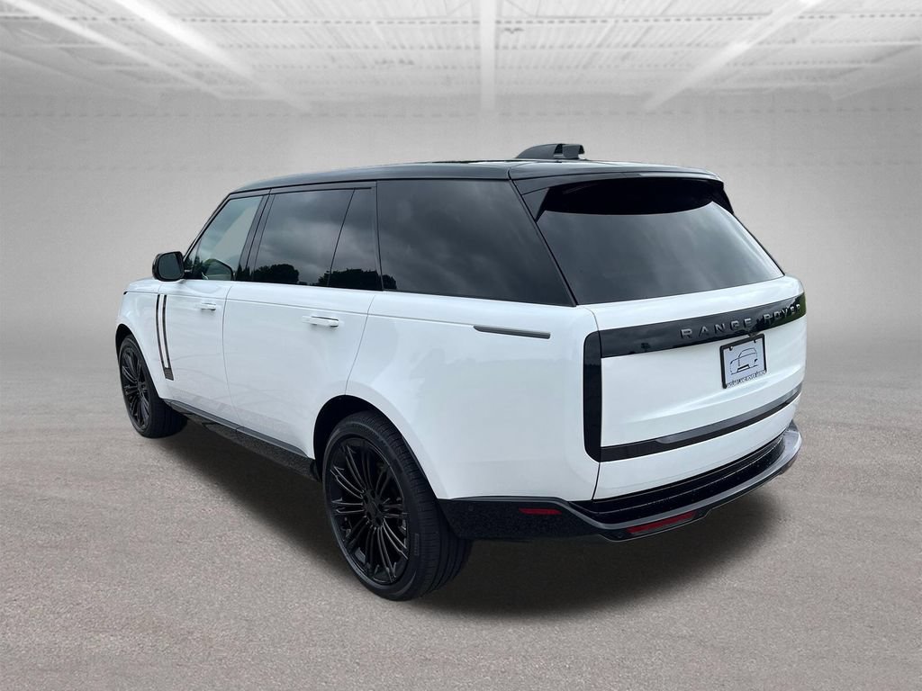 New 2026 Land Rover Range Rover Long Wheelbase SE AWD/4WD image 3