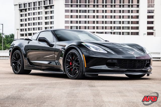 Used 2015 Chevrolet Corvette Z06 w/ 2LZ Preferred Equipment Group RWD image 5