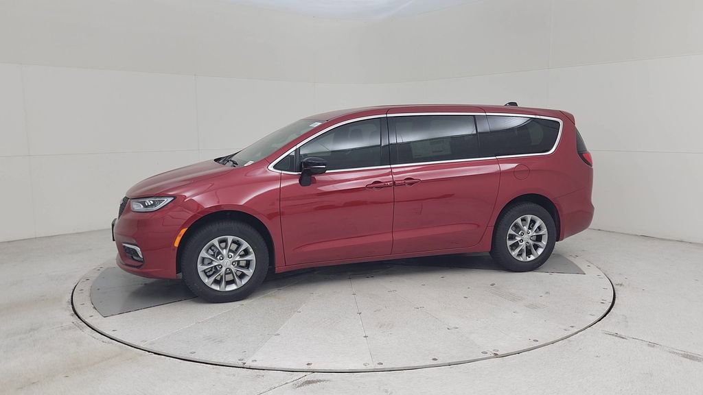 New 2026 Chrysler Pacifica Select AWD/4WD image 8