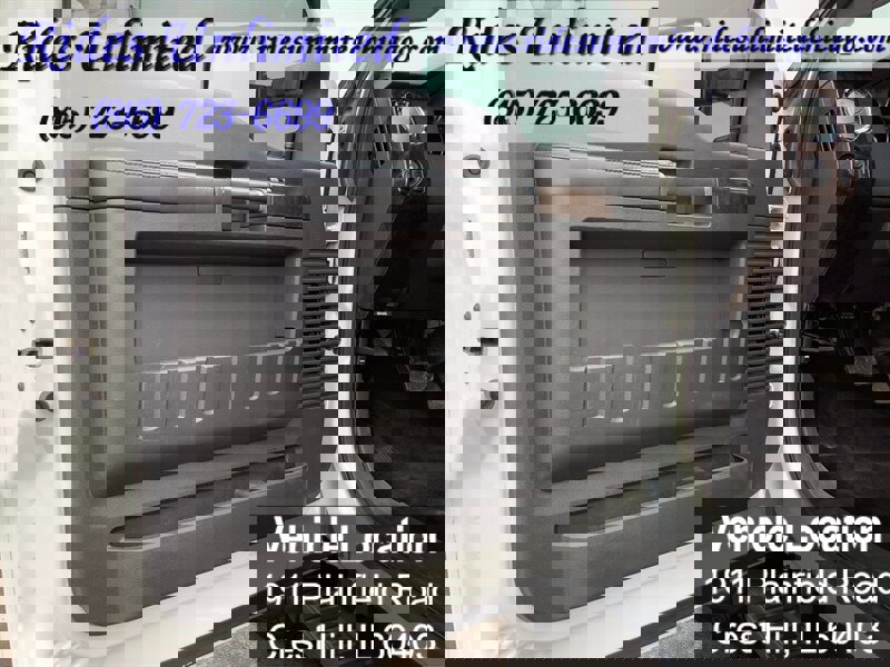 Used 2013 Ford F250 Platinum w/ FX4 Off Road Pkg image 14