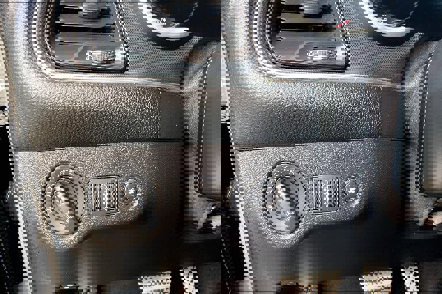 Used 2017 Dodge Challenger R/T Scat Pack w/ Dynamics Package image 30