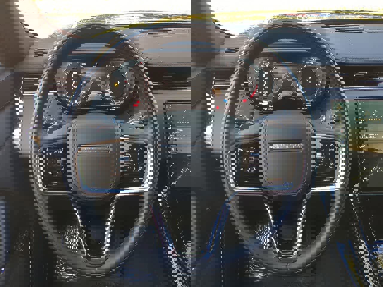 Certified 2025 Land Rover Range Rover Sport SE image 25