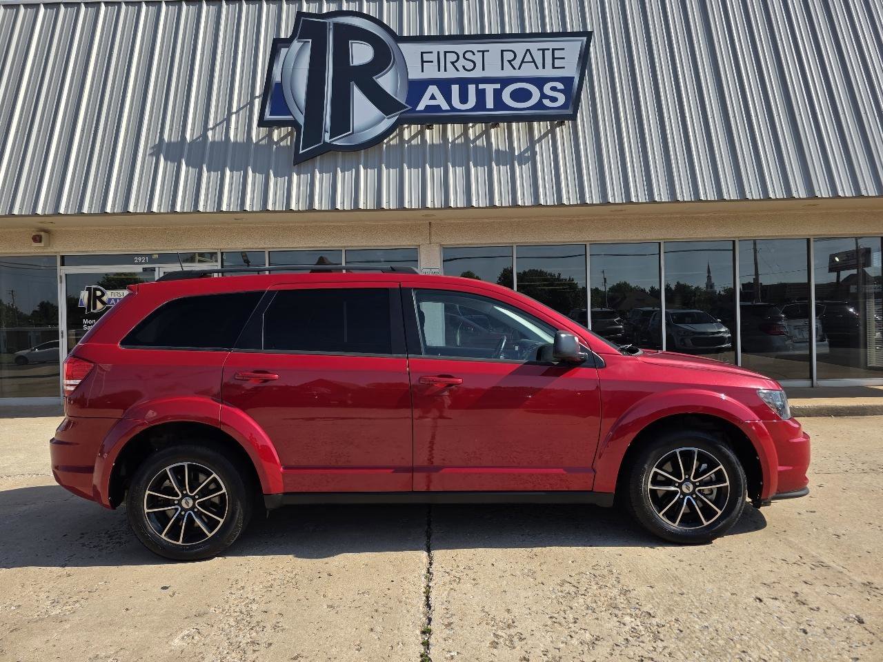 Used 2018 Dodge Journey SE w/ Connectivity Group FWD image 9