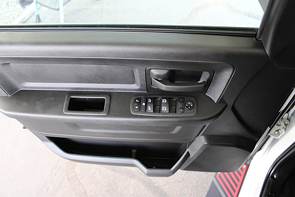 Used 2022 RAM 2500 Tradesman RWD image 23