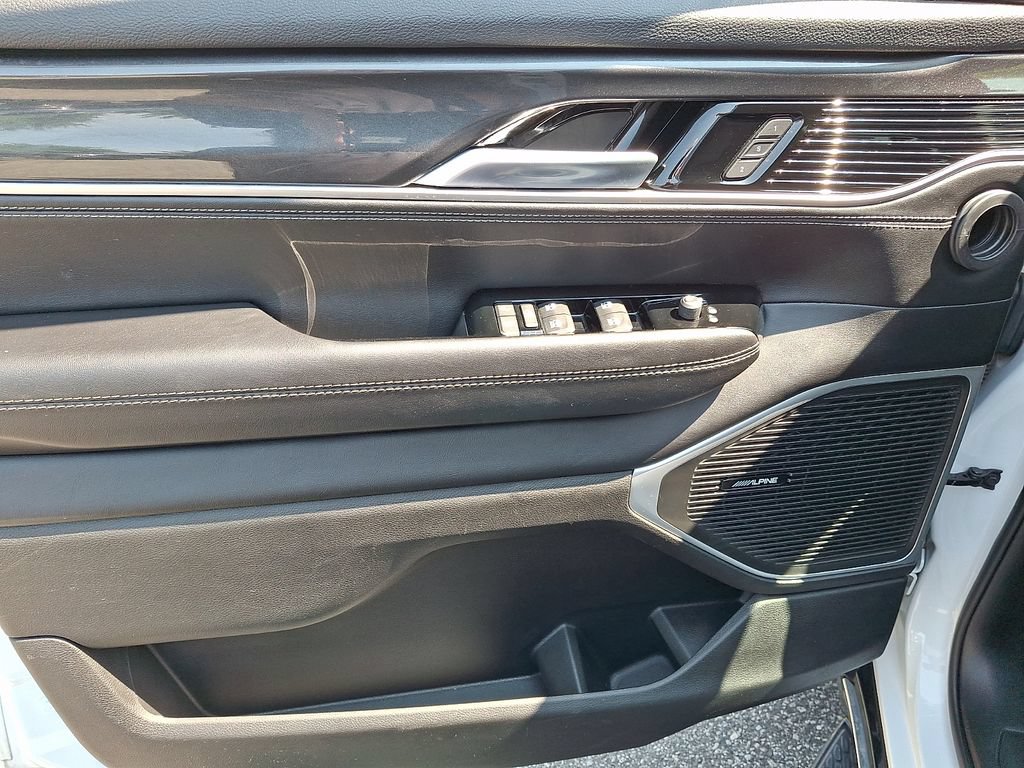 Certified 2023 Jeep Wagoneer 4WD image 13