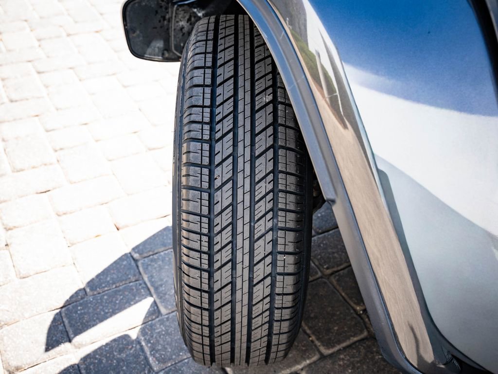 Used 2023 Jeep Gladiator Sport image 49