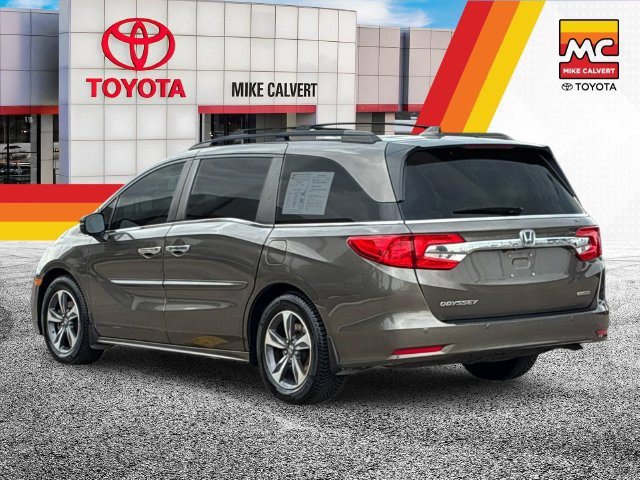 Used 2018 Honda Odyssey Touring image 3