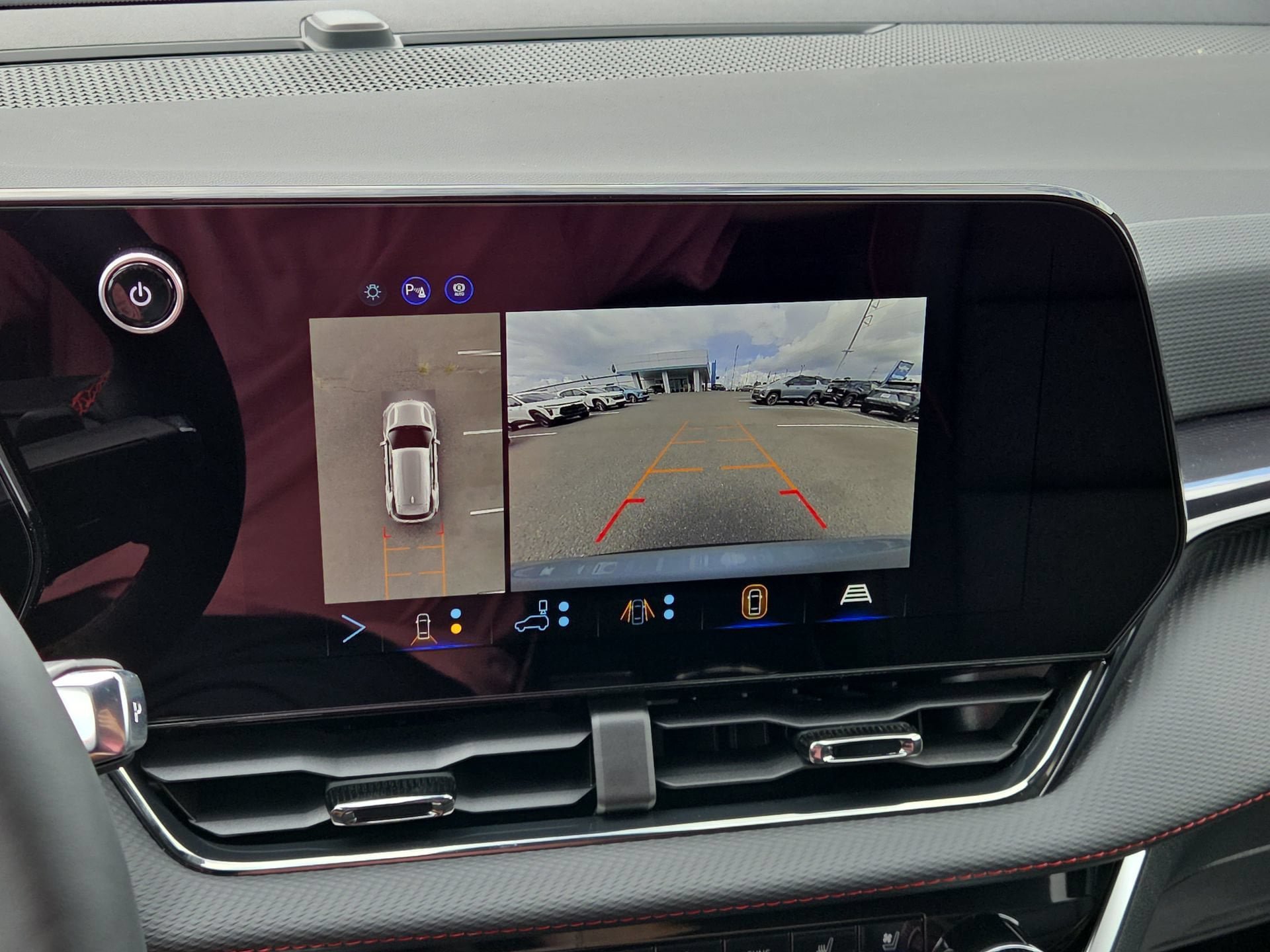 New 2027 Chevrolet Equinox RS w/ Safety and Technology Package FWD image 24