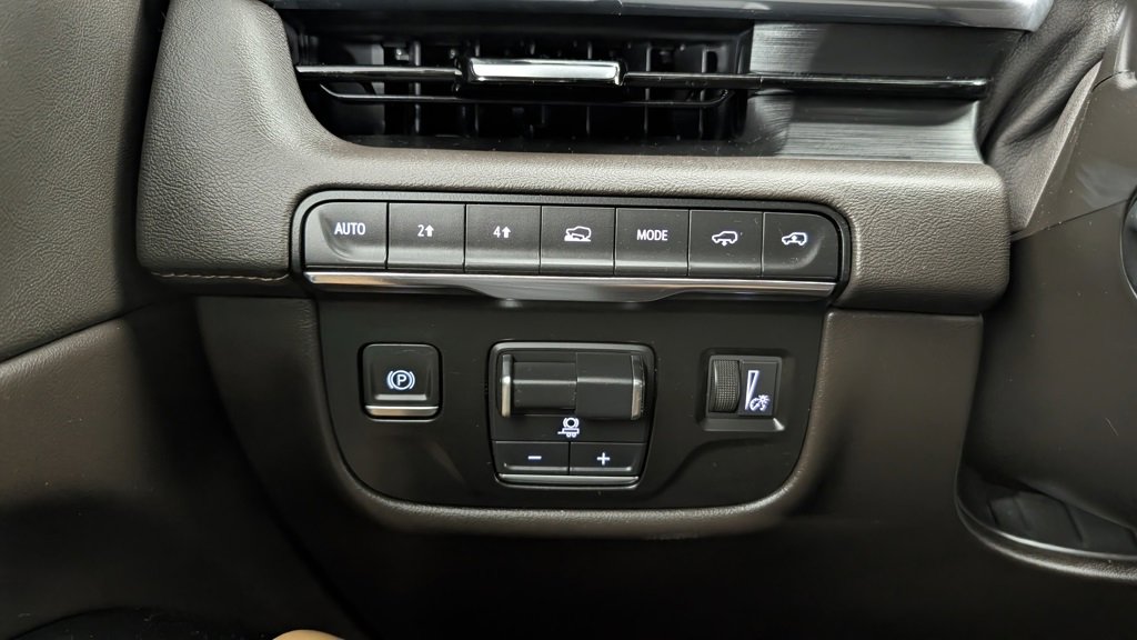 Certified 2024 Cadillac Escalade Sport w/ LPO, ONYX Package image 11