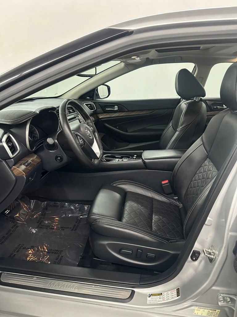 Used 2017 Nissan Maxima Platinum FWD image 11