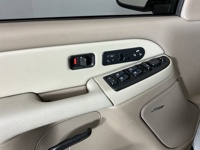 Used 2003 Chevrolet Tahoe LT AWD/4WD image 12