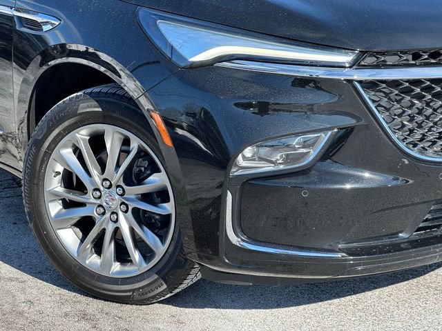 Used 2023 Buick Enclave Avenir w/ Avenir Technology Package image 11