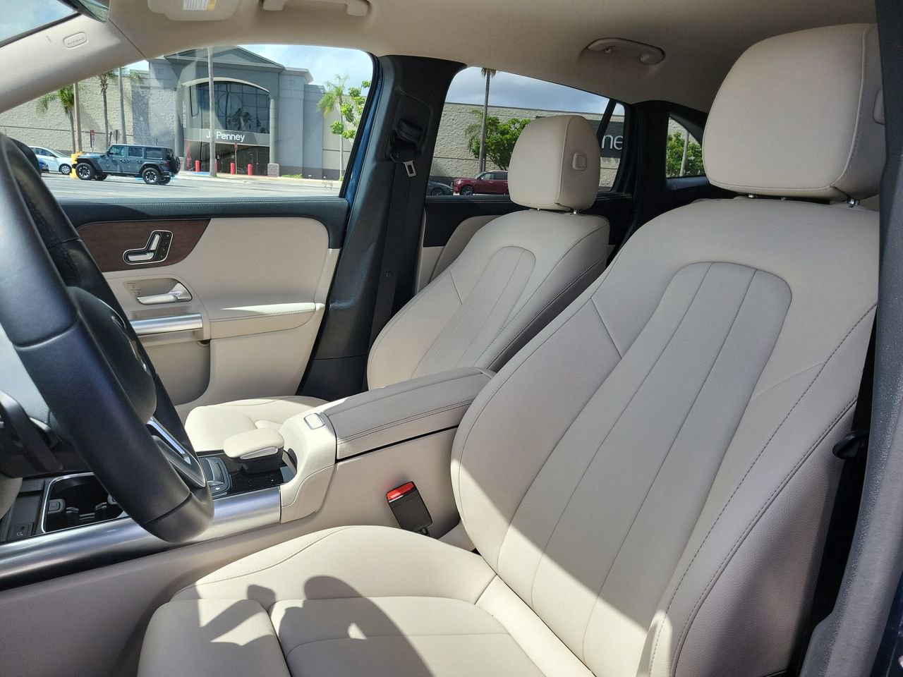 Certified 2023 Mercedes-Benz GLA 250 image 23