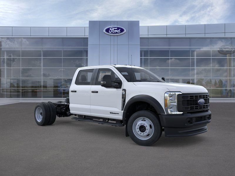 New 2026 Ford F550 4x4 Crew Cab image 9
