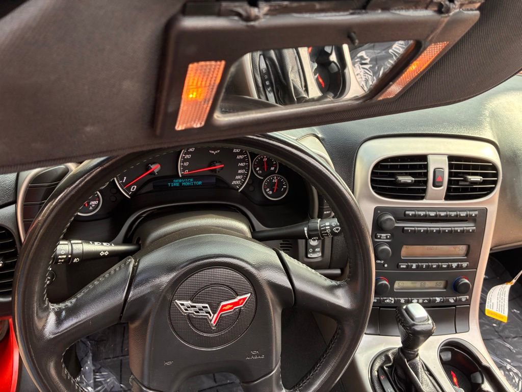 Used 2005 Chevrolet Corvette Coupe w/ Preferred Equipment Group RWD image 26