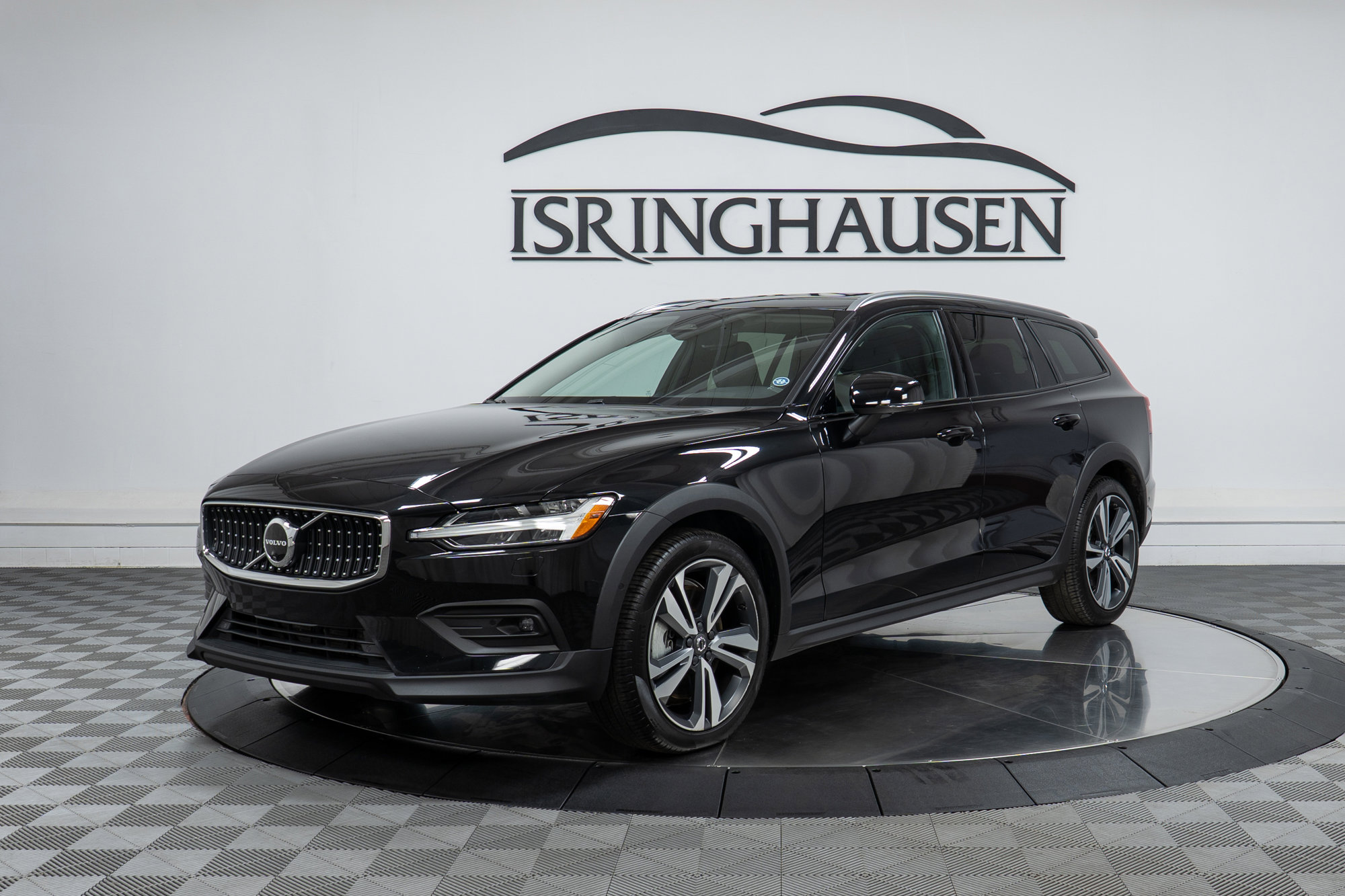 Used 2024 Volvo V60 B5 Cross Country Plus