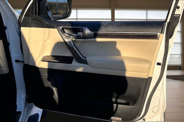 Used 2021 Lexus GX 460 Premium w/ Premium Package image 24