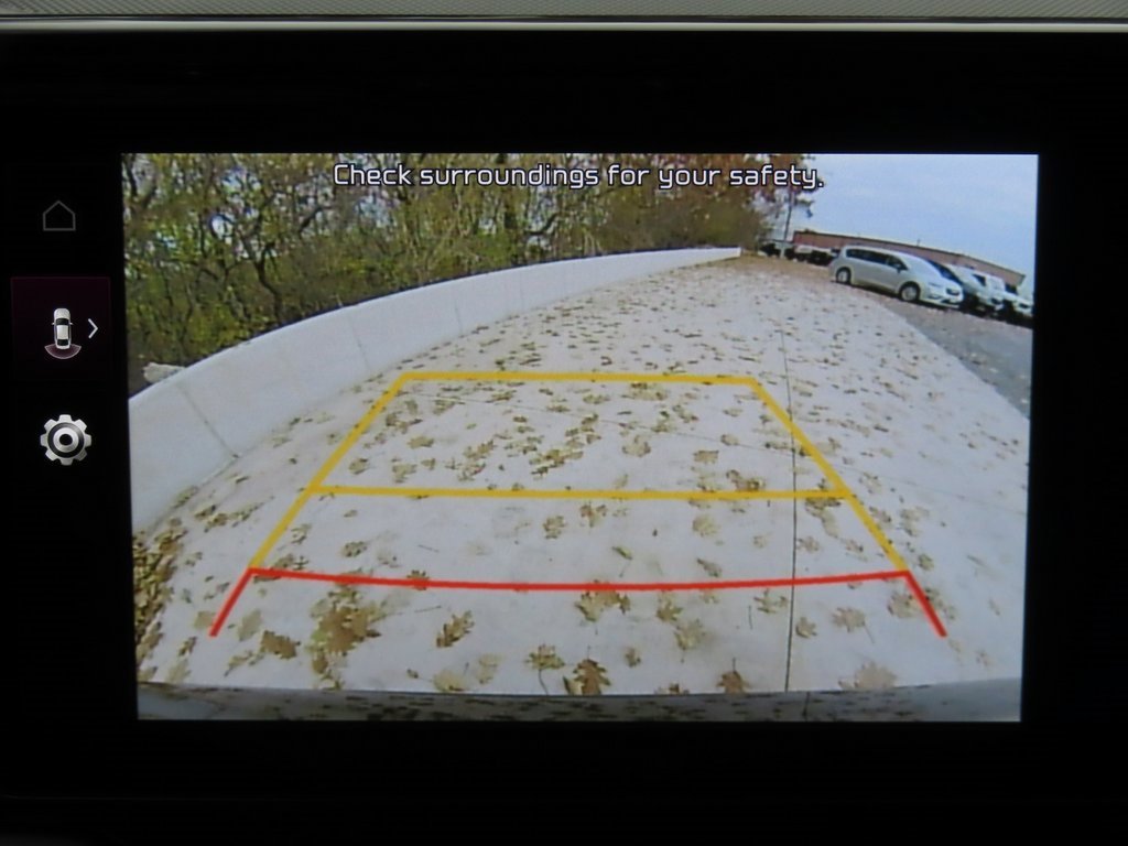 Certified 2023 Kia Sorento S w/ Panoramic Sunroof Package image 9