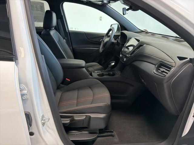 Used 2024 Chevrolet Equinox RS image 34