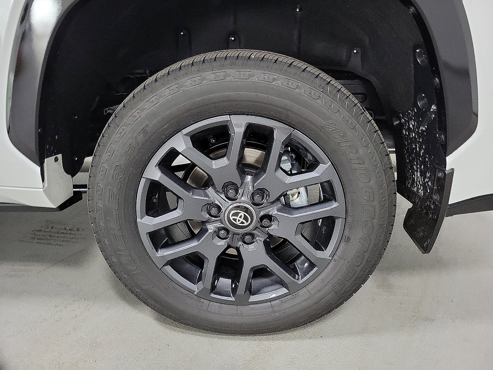 Certified 2025 Toyota Sequoia Platinum AWD/4WD image 7