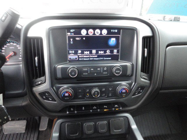 Used 2018 Chevrolet Silverado 1500 LTZ w/ LTZ Plus Package image 6