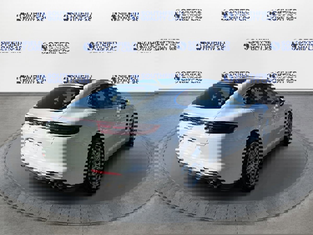 Used 2019 Porsche Panamera 4S image 7