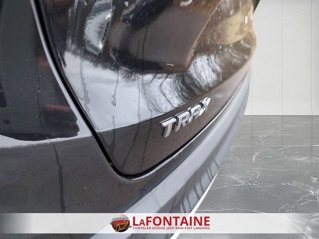 Used 2025 Chevrolet Trax LT image 28