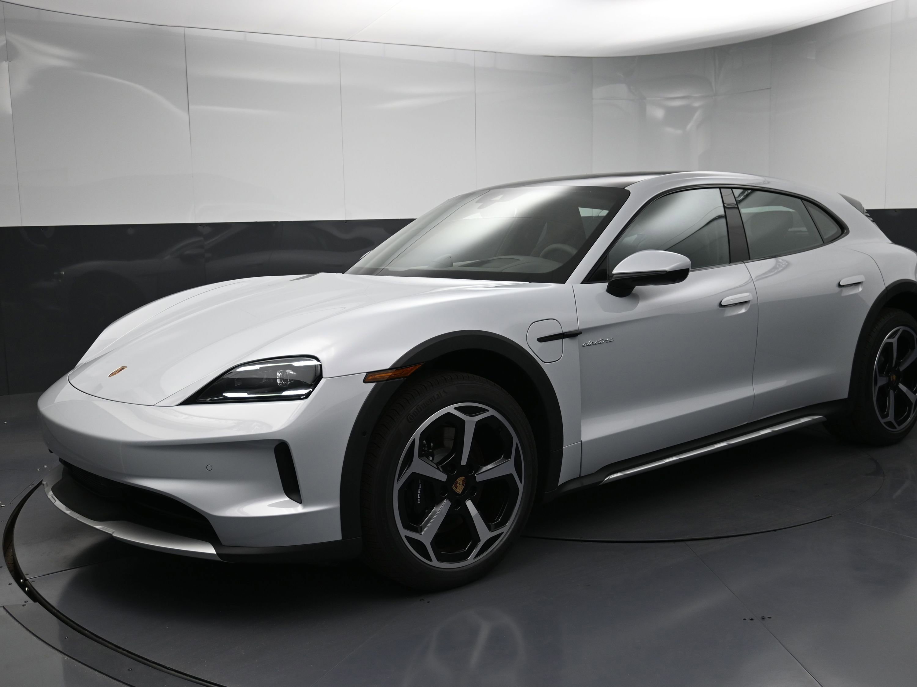 Certified 2025 Porsche Taycan 4S