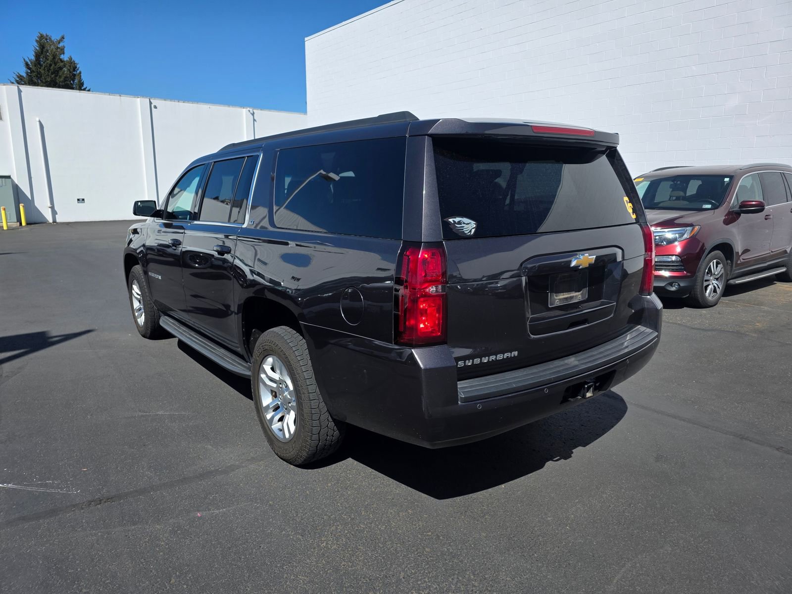 Used 2016 Chevrolet Suburban LT AWD/4WD image 7