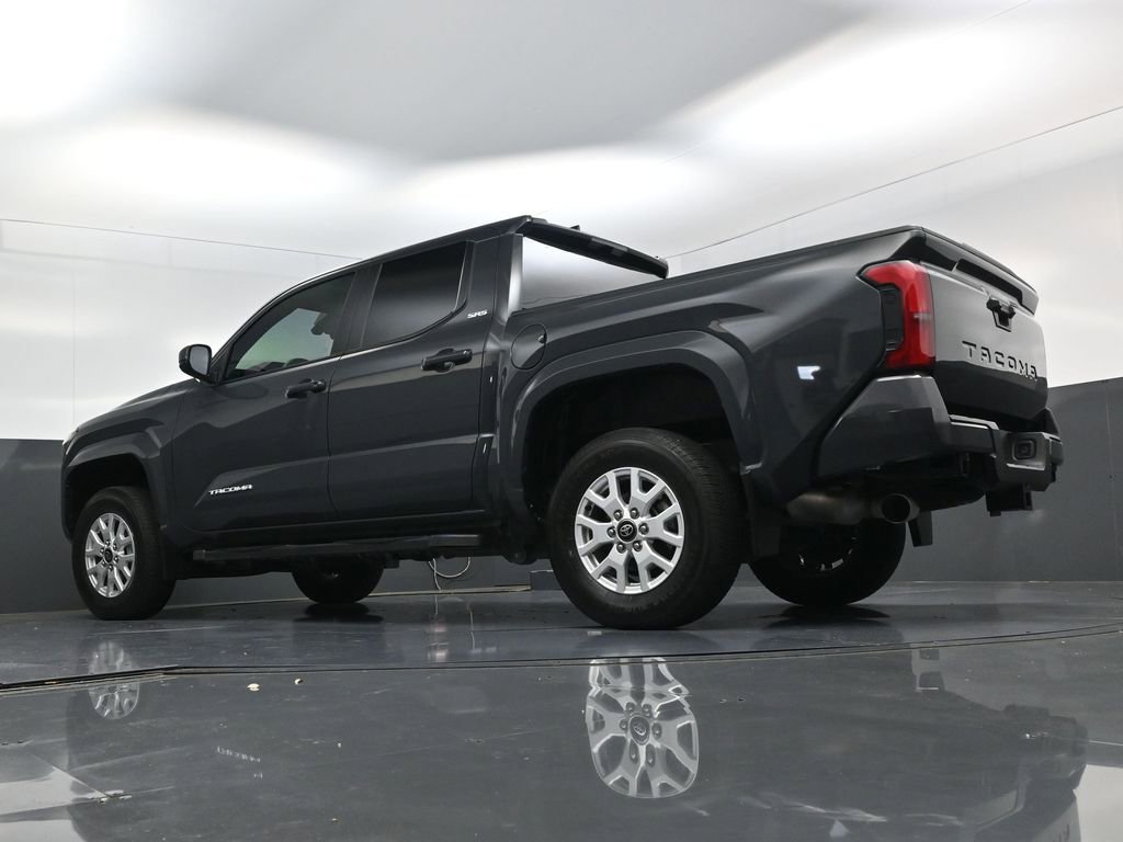 Used 2024 Toyota Tacoma SR5 RWD image 18