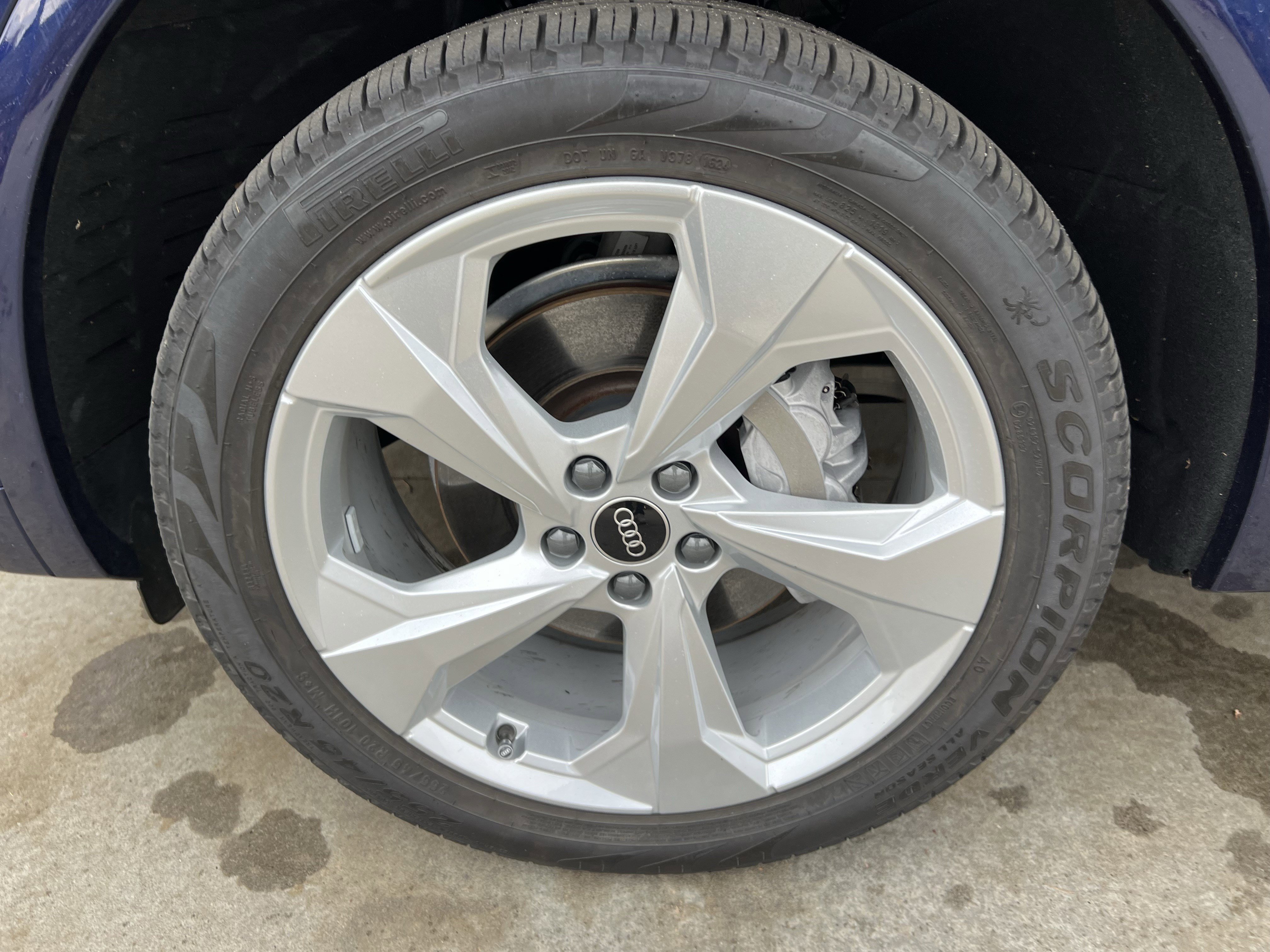 Certified 2025 Audi Q5 2.0T Premium Plus image 13