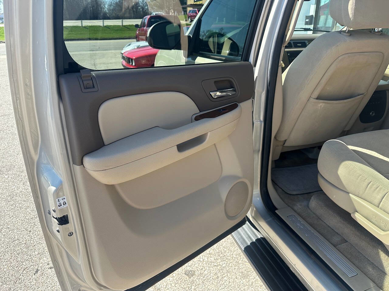 Used 2007 GMC Yukon XL SLE image 21