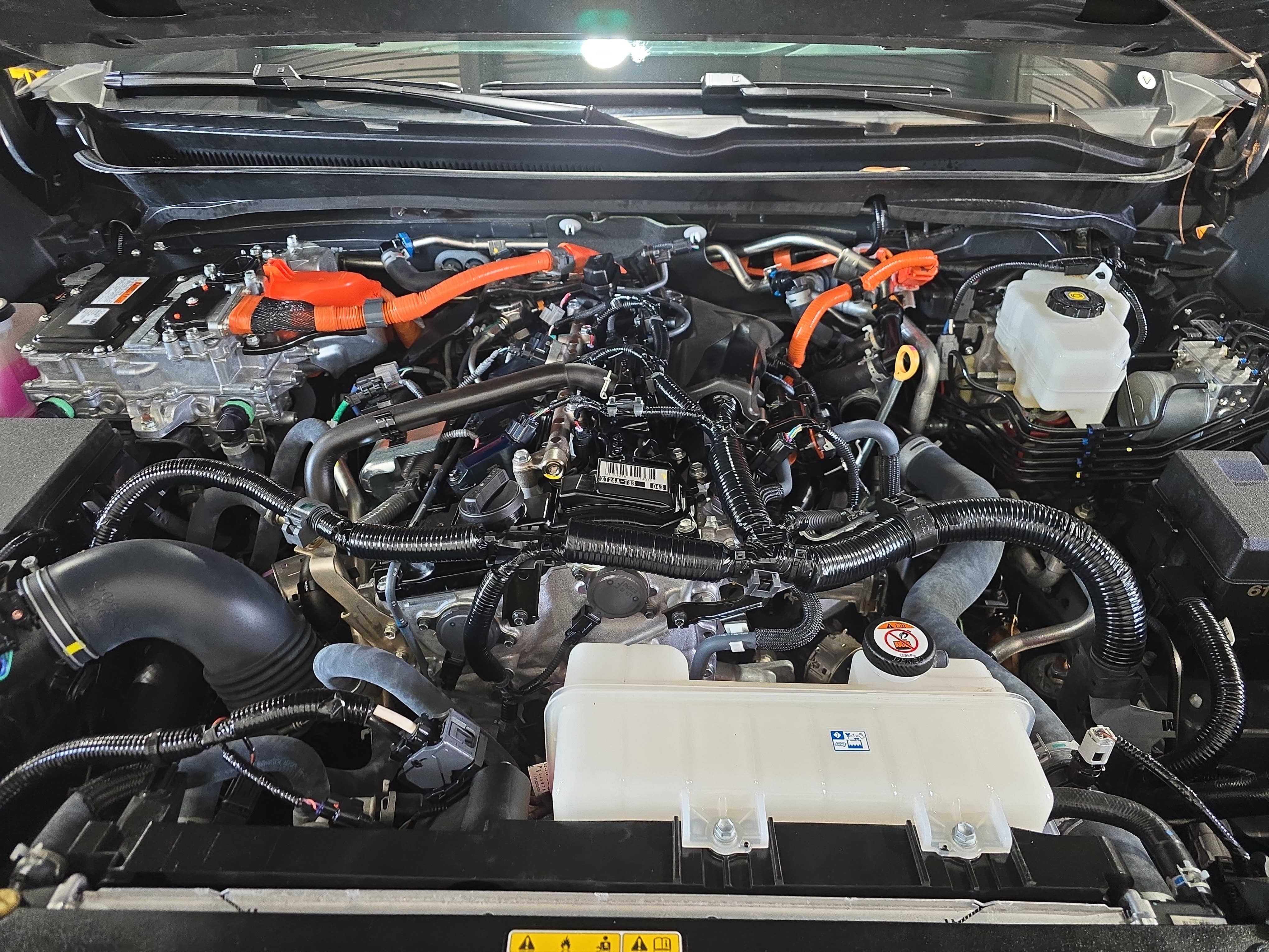 Used 2025 Toyota Tacoma TRD Sport AWD/4WD image 30