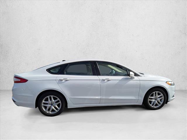 Used 2013 Ford Fusion SE image 3
