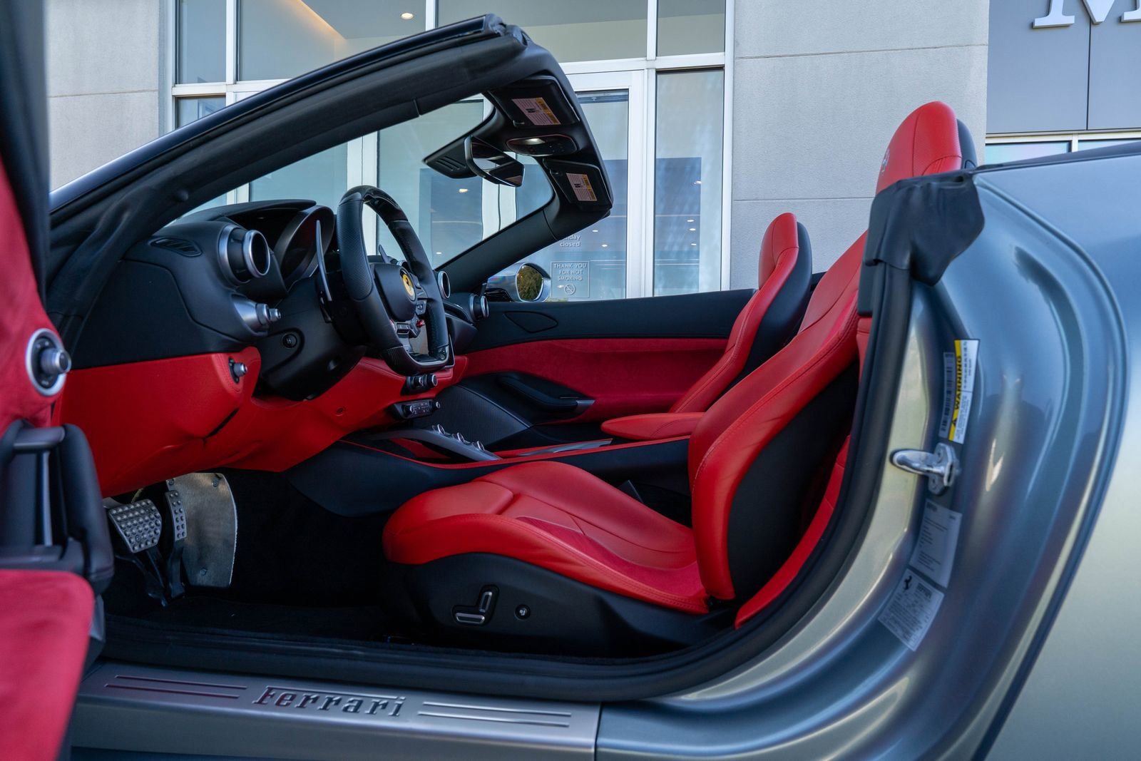 Certified 2019 Ferrari Portofino image 32