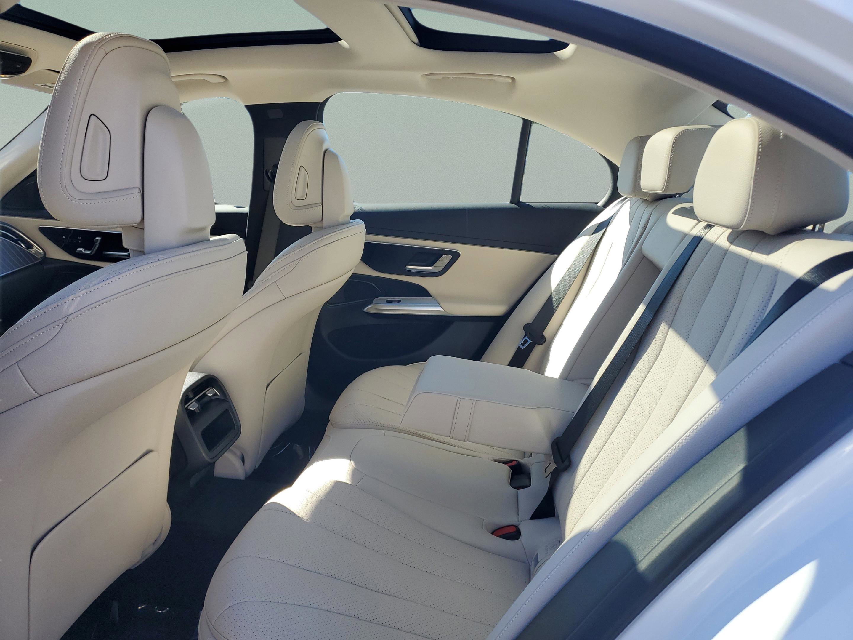 New 2026 Mercedes-Benz E 350 Sedan image 5