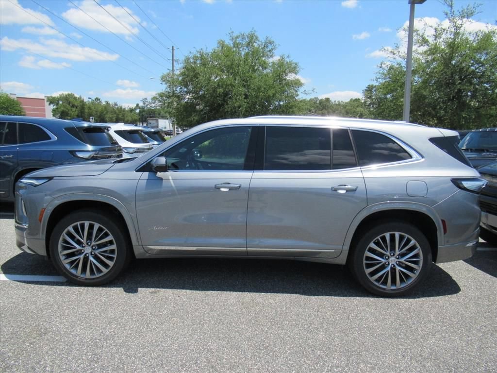 New 2026 Buick Enclave Avenir w/ Super Cruise Package FWD image 4