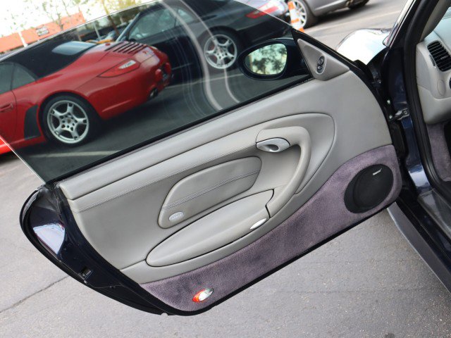 Used 2003 Porsche 911 Turbo image 20