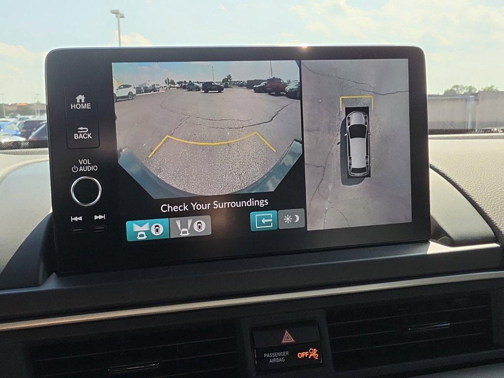 Used 2025 Honda Pilot Elite image 18